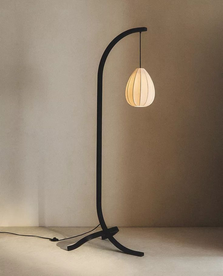 Floor lamp